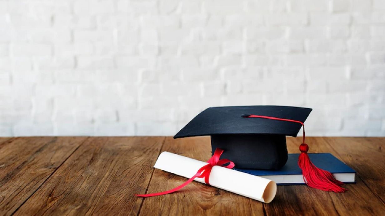 Bonus 700 euro per iscriversi all’Università: