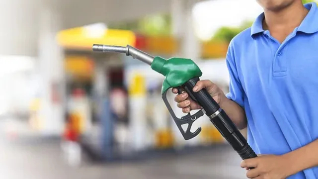 Benzina e diesel, prezzi in rialzo: torna il taglio delle accise con il Governo Meloni? 