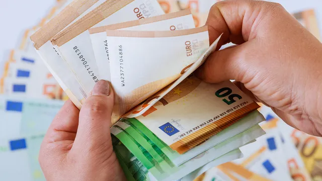 Bonus 150 euro con NASpI, a febbraio bonifico dall’INPS per i disoccupati: quando arriva?