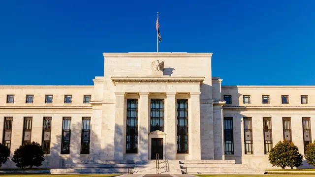 Fed: tassi ancora su, ma il mercato vede un taglio. Quando?