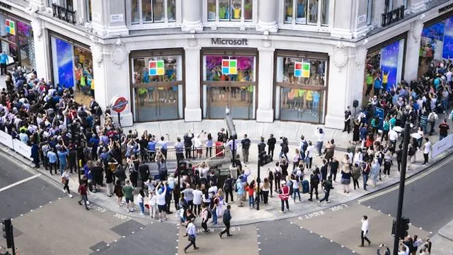 Londra rovina la festa di Microsoft. Non il rally al Nasdaq