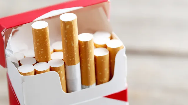 Prezzo delle sigarette in calo, ma costeranno meno solo quelle di alcuni marchi: ecco quali