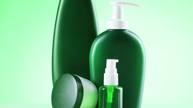 Lilial, i sequestri di cosmetici non si fermano, nuovi richiami Garnier, Dove e Palmolive: l’elenco aggiornato