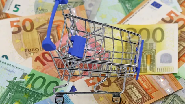 Carta Acquisti Spesa, nuova proroga con la Manovra 2024: ecco cosa cambia dal prossimo anno
