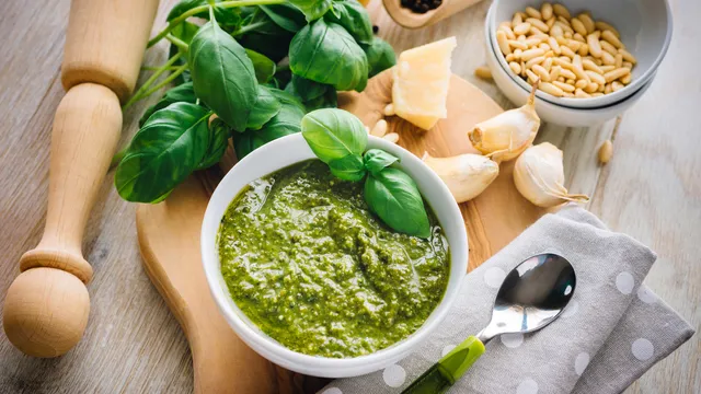 Nuovo richiamo alimentare, ritirato pesto per presenza di allergeni: quali sono i lotti interessati