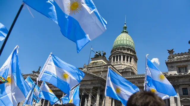 Argentina, vince Milei: si passa al dollaro?