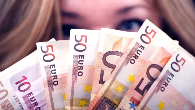 Bonus Mamme 2024, 3.000 euro in arrivo in busta paga: ecco da quando e come averli