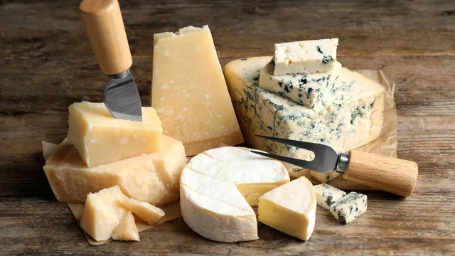 Richiami alimentari: Carrefour ritira formaggio contaminato, prosegue allerta patate fritte surgelate