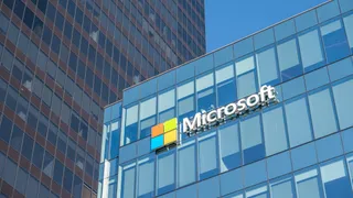 Il guasto di Microsoft lascia a terra aerei e mercati