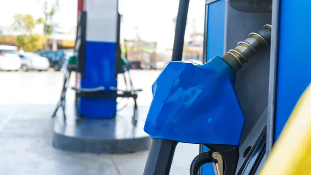 Prezzi di benzina e diesel nuovamente in calo, quanto si risparmia ora?