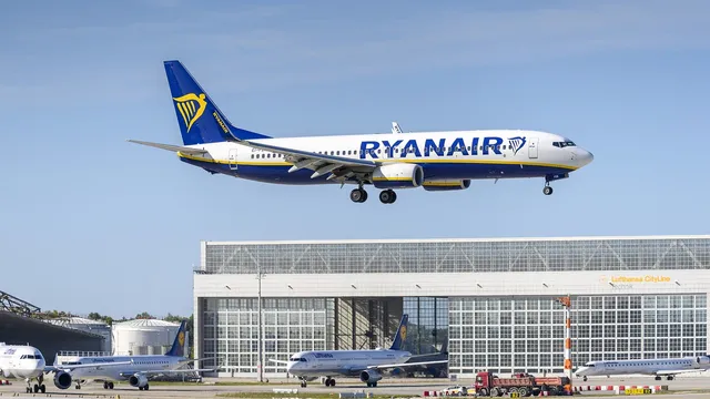 Ryanair, novità per il check-in dal 2025: si potrà essere fatto solo online. Ecco le novità