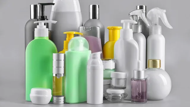 Allarme PFAS nei cosmetici, ritrovati nei prodotti di grandi marchi