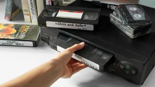 Collezioni, le vecchie videocassette VHS possono valere una fortuna: ecco le più ambite