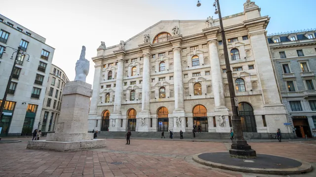 Piazza Affari: settimana negativa, ultima seduta in verde