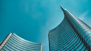 Unicredit lancia un'offerta carta contro carta su Banco BPM