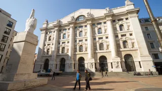 Piazza Affari chiude in calo una settimana molto volatile