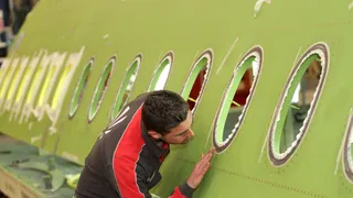 Leonardo in denaro con lo sprint del settore difesa