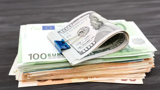 Ucraina, ipotesi abbandono dollaro a favore dell'euro