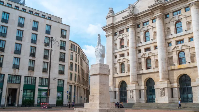 Piazza Affari estende il rimbalzo e tocca i massimi da fine marzo