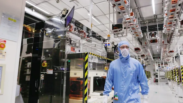 STMicroelectronics in forma, Banca Akros alza il prezzo obiettivo