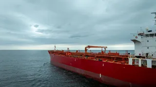Petrolio, quotazioni in volo dopo gli attacchi di Israele
