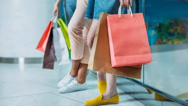 Saldi estivi 2025, quando iniziano quest’anno? Il calendario completo