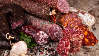 Richiamo alimentare per diversi lotti di salumi, allarme salmonella