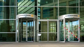 Unicredit punta decisa su Commerzbank