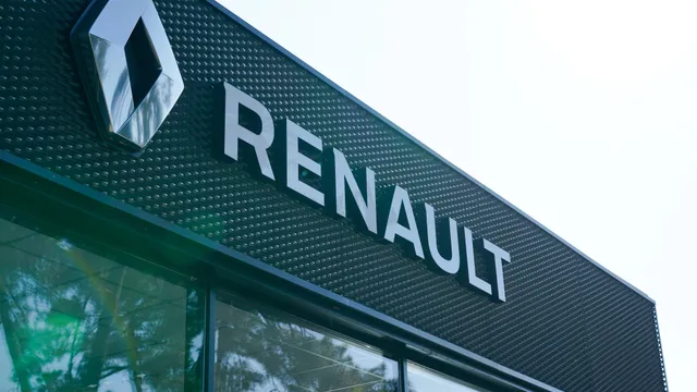 Settore auto in fibrillazione dopo crollo Renault
