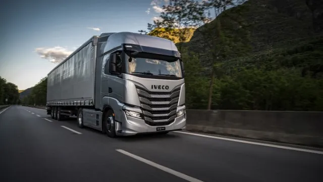 Iveco reduce da un venerdì caldo con i nuovi rumors di vendita