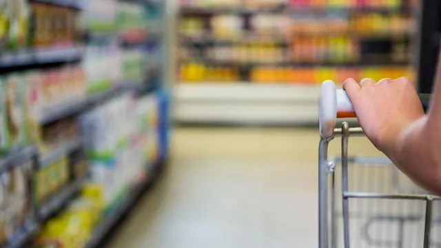 Nuovi richiami alimentari, allarme per cous cous, mozzarella e caciotta