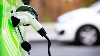 Stellantis tonica con gli incentivi all'auto elettrica