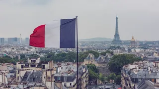 Francia, il governo Bayrou chiede garanzie sui conti pubblici