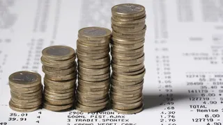 Debito pubblico: l’Italia paga più interessi della Francia e resta sotto pressione sui mercati