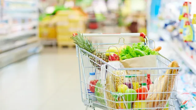 Peperoni rossi e tortellini ritirati dai supermercati, quali sono i rischi per la salute