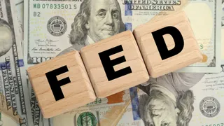 La Fed taglia i tassi per la prima volta in 9 mesi: priorità al lavoro rispetto all’inflazione