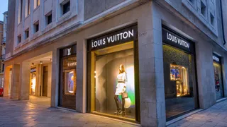 LVMH ricarica il lusso con le vendite del trimestre