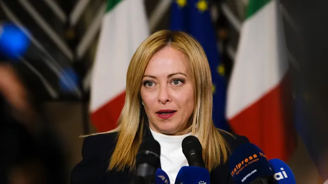 Meloni rassicura: “Nessun contraccolpo dalle nuove tasse su banche e assicurazioni”
