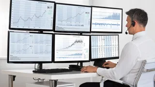 Finecobank record, Barclays ci crede