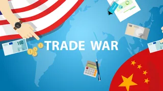 Trump di fronte alla Corte Suprema: il futuro dei dazi e dei poteri presidenziali in bilico