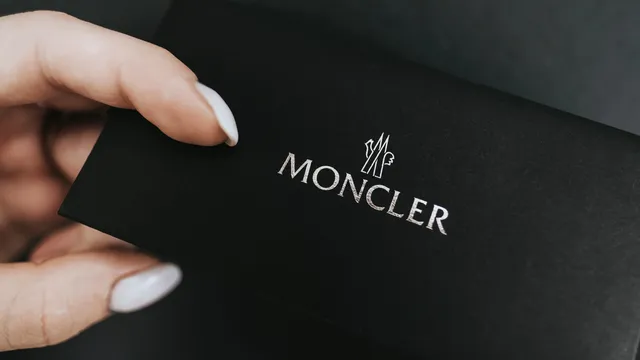 Moncler, le notizie che hanno incoraggiato l'azione e il settore del lusso