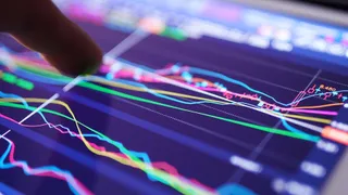 Wall Street guarda a Washington: lo shutdown verso la fine, ma il mercato resta prudente tra AI e Fed