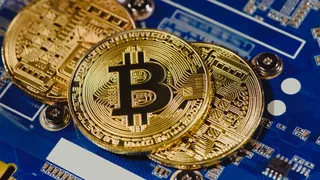 Bitcoin ancora in caduta libera