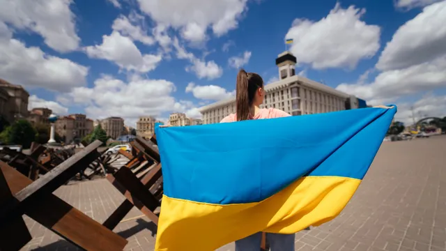 Ucraina sotto pressione: crisi politica interna e negoziati internazionali in bilico