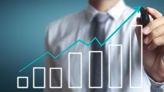 Alphabet accelera, Nvidia rallenta: due traiettorie opposte nella corsa all’AI