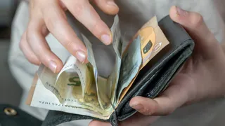 Mercati ai massimi storici: vendere o restare investiti? La decisione che conta davvero