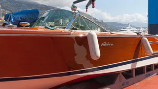 Azioni Ferretti record, battaglia per il nuovo cda