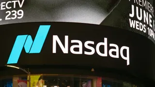 Nasdaq sotto pressione, Dow Jones vicino al bivio decisivo
