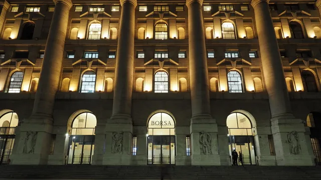 Piazza Affari in progresso, la Corte USA boccia i dazi di Trump