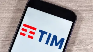 TIM conferma la rotta: dividendo da 0,5 miliardi nel 2027 e Capital Market Day dopo l’estate